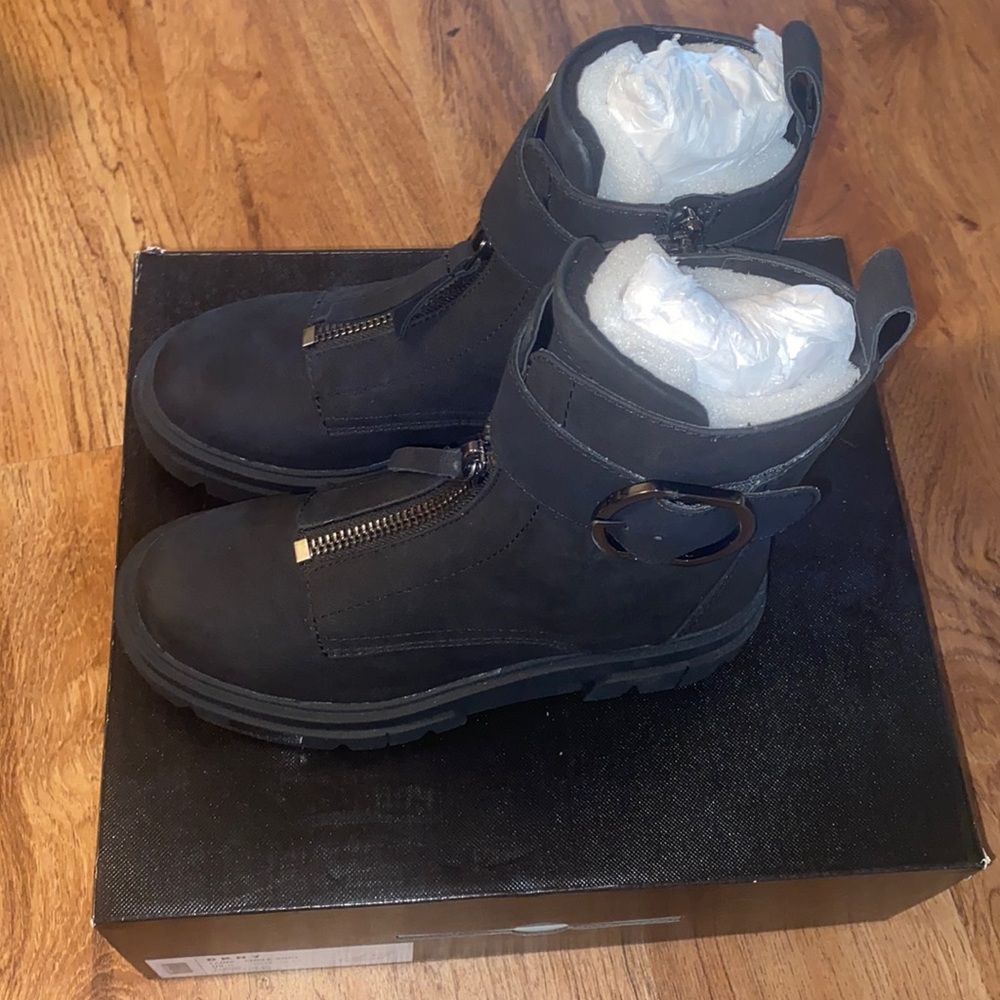 DKNY BOOT